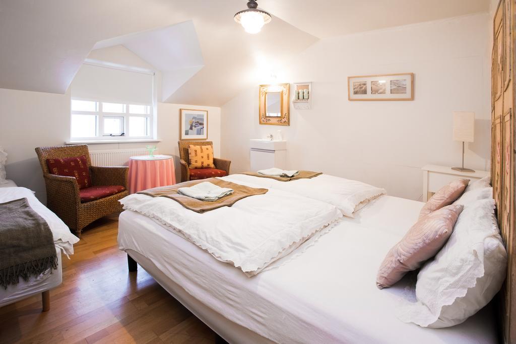 Guesthouse Fludir Room photo
